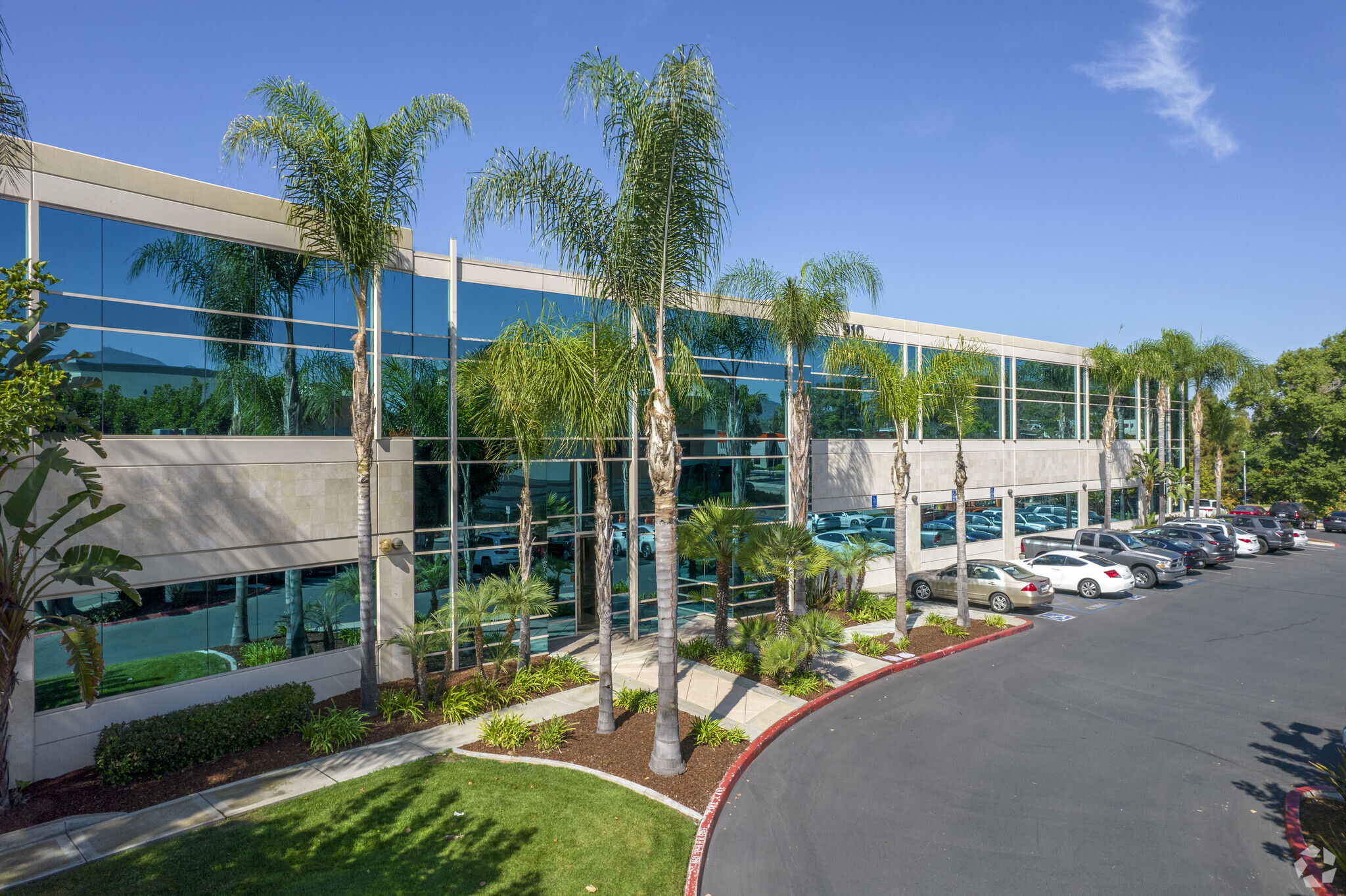 910 Hale Pl, Chula Vista, CA for lease Building Photo- Image 1 of 7