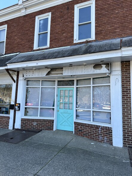 1192 Yorkship Sq, Camden, NJ for sale - Building Photo - Image 1 of 39