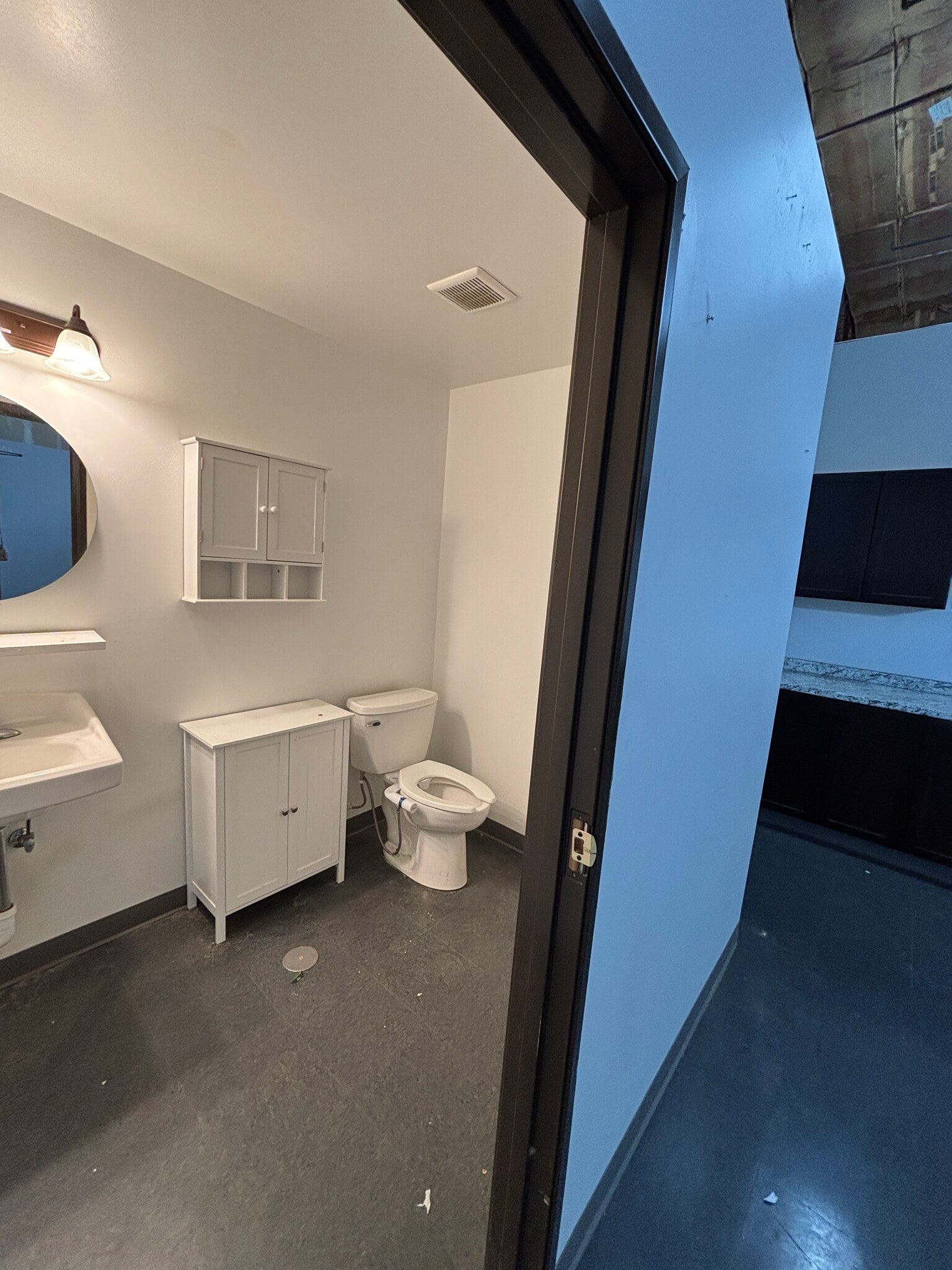 8200 E Pacific Pl, Denver, CO for lease Interior Photo- Image 1 of 4