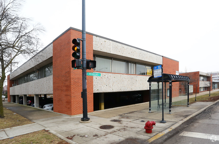 3542 W Peterson Ave, Chicago, IL for sale - Building Photo - Image 2 of 7