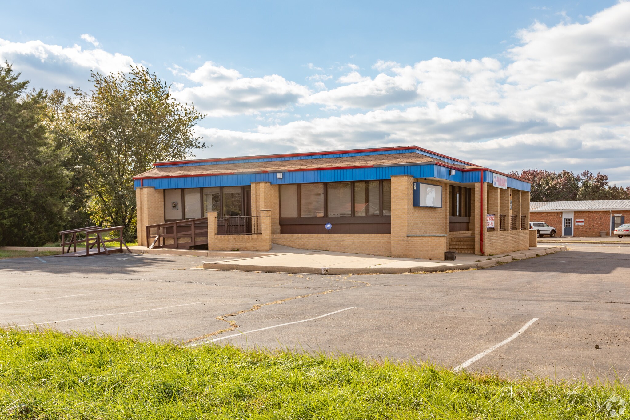 218 E Pulaski Hwy, Elkton, MD for sale Primary Photo- Image 1 of 1