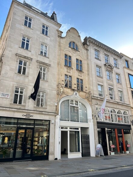 74 New Bond St, London for lease - Building Photo - Image 2 of 5