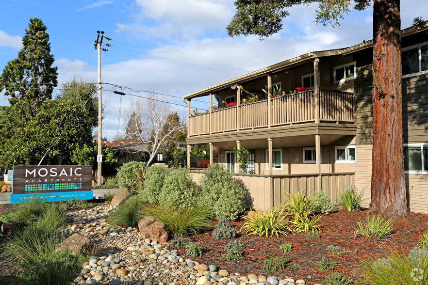 19972 Stanton Ave, Castro Valley, CA for sale - Primary Photo - Image 1 of 1