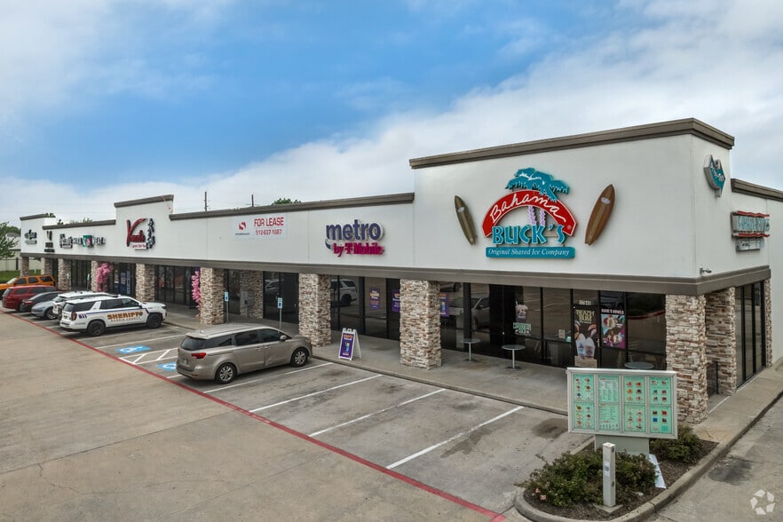 17301-17319 FM 529 Rd, Houston, TX for lease - Building Photo - Image 3 of 16