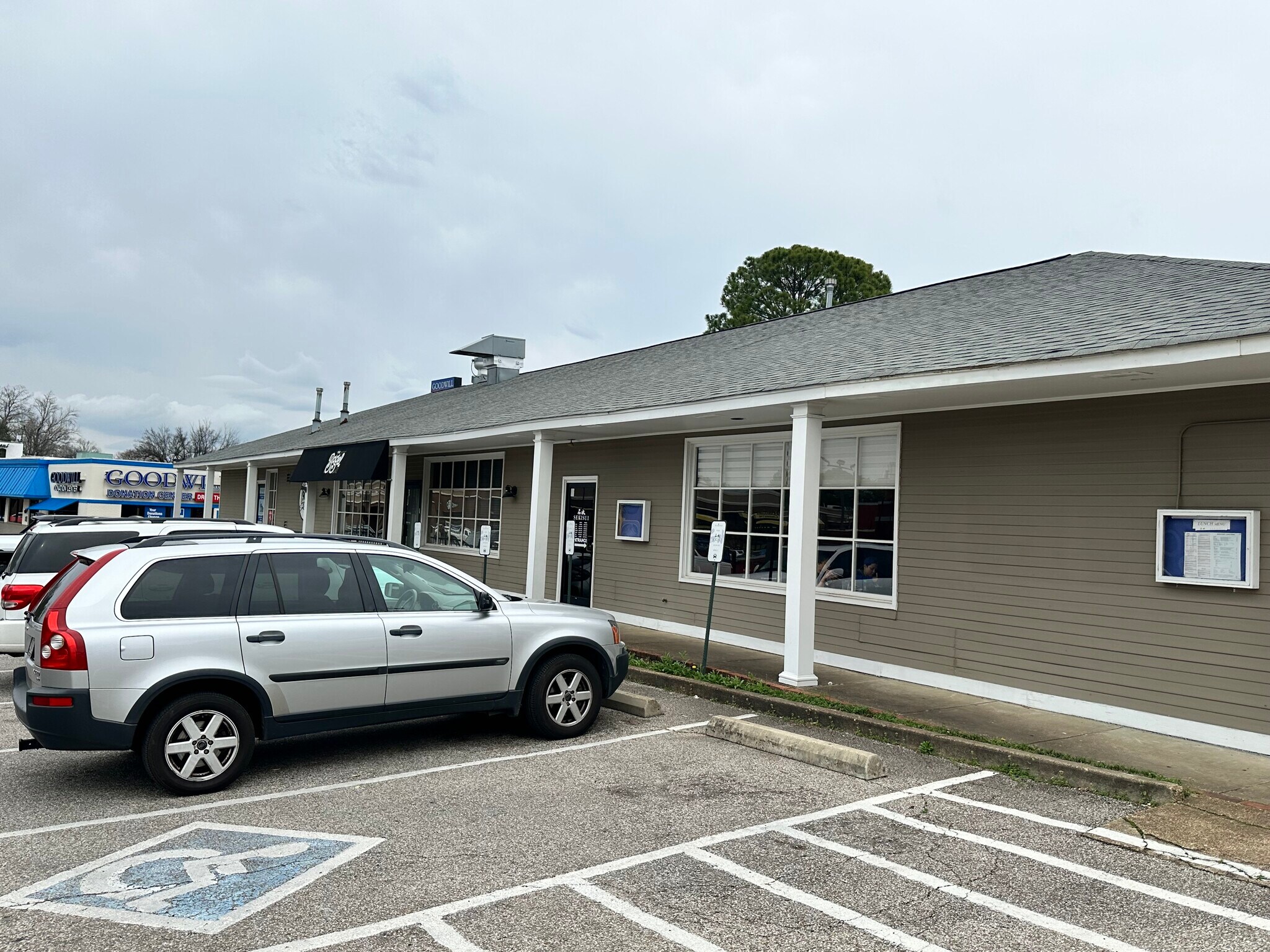 6660 Poplar Ave, Memphis, TN for sale Building Photo- Image 1 of 1