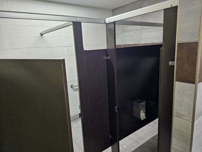 611 Newman St, El Paso, TX for lease - Building Photo - Image 3 of 15