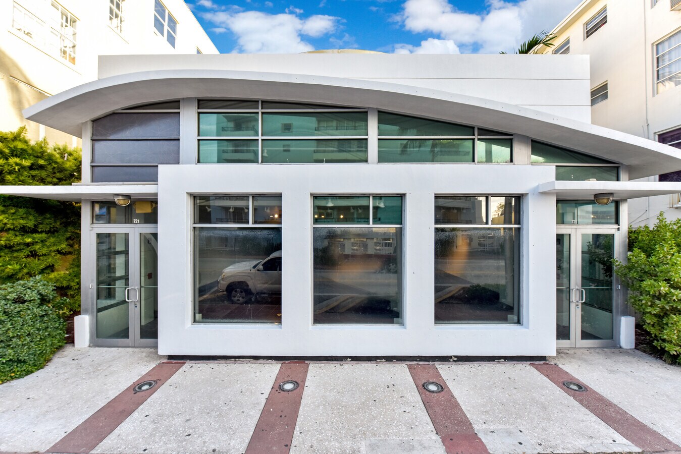 721 Collins Ave Miami Beach Fl 33139 The Sephora Building Loopnet Com