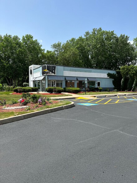 609 W Saint Charles Rd, Elmhurst, IL for sale - Building Photo - Image 1 of 1