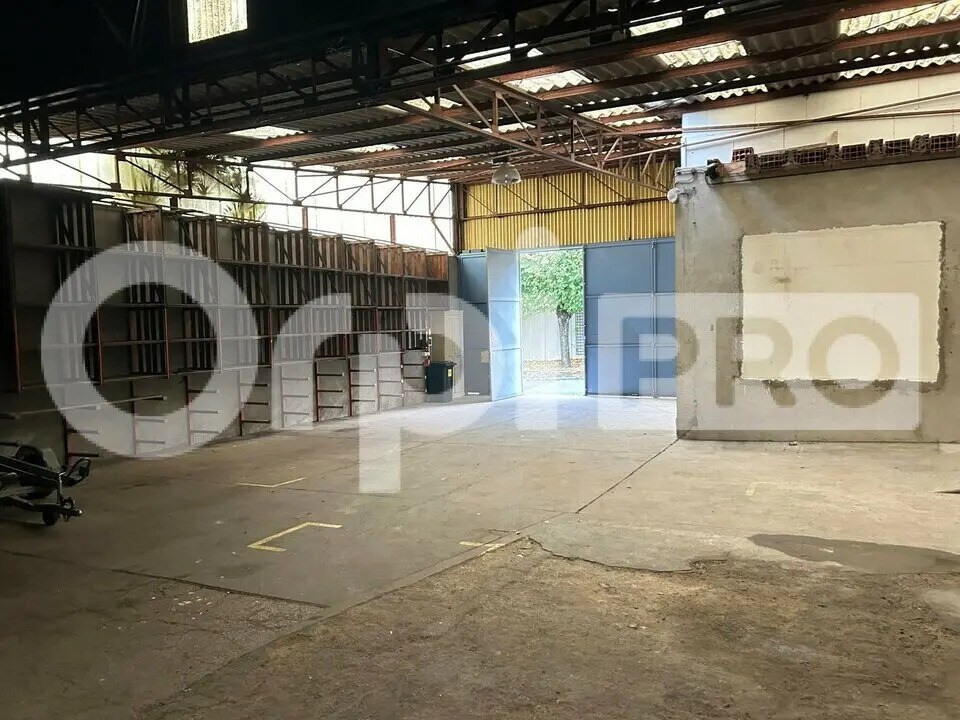 Flex in Lardy for sale Building Photo- Image 1 of 5