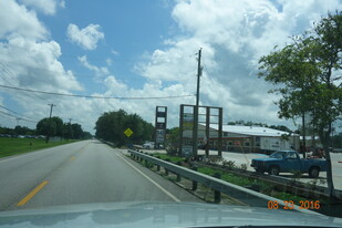 CROSSROADS BUSINESS PARK - Warehouse