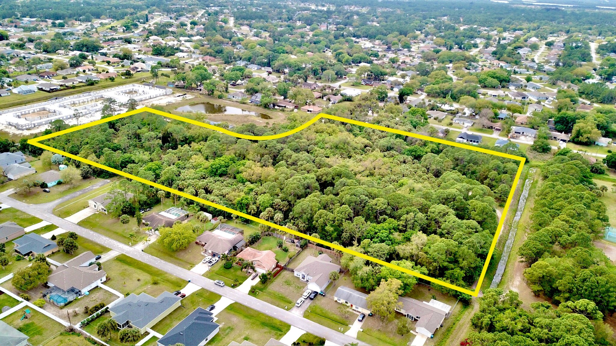 Pilgrim Ln, Palm Bay, FL for sale Primary Photo- Image 1 of 5