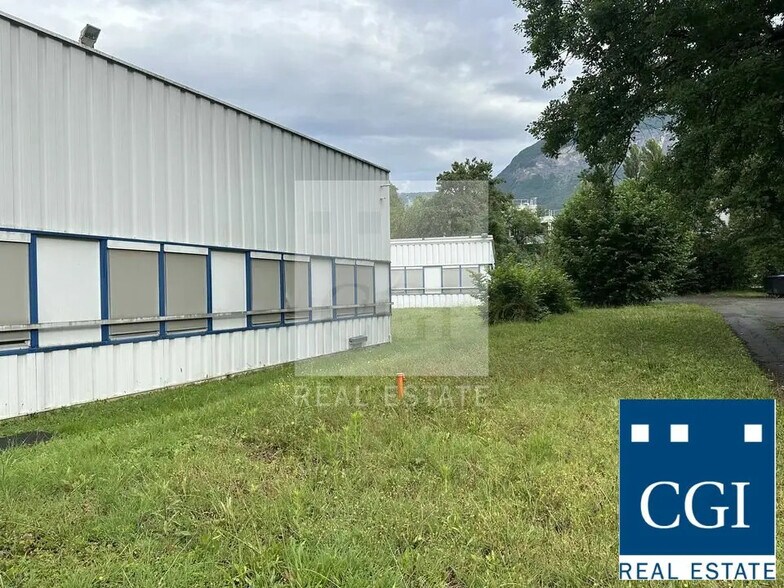 Flex in Meylan for lease - Building Photo - Image 1 of 6