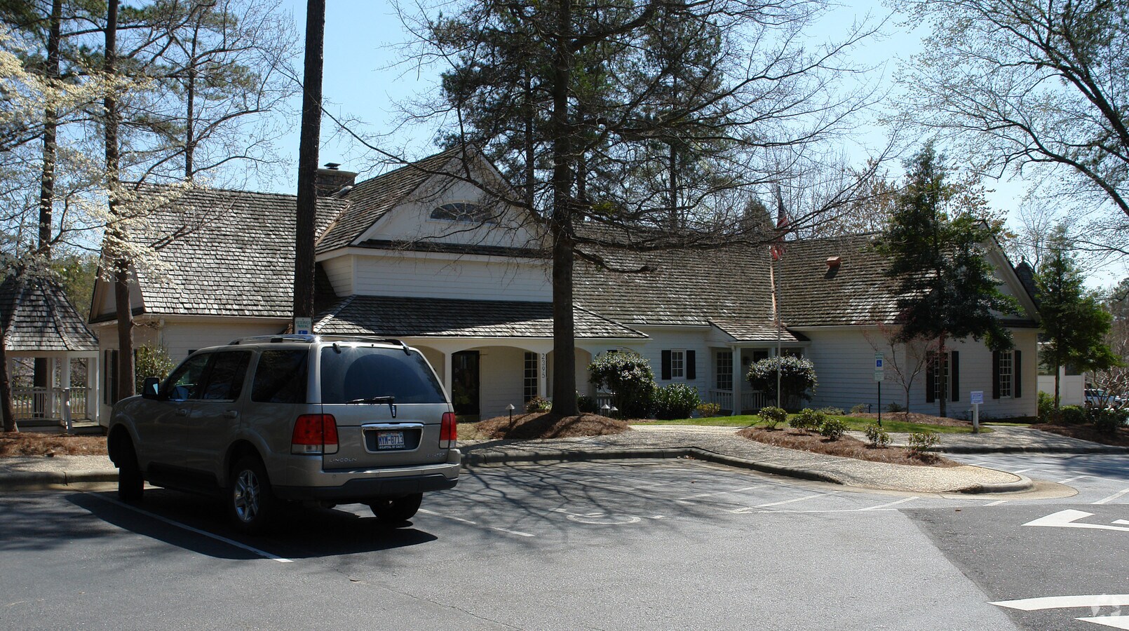 2395 Kildaire Farm Rd, Cary, NC 27518