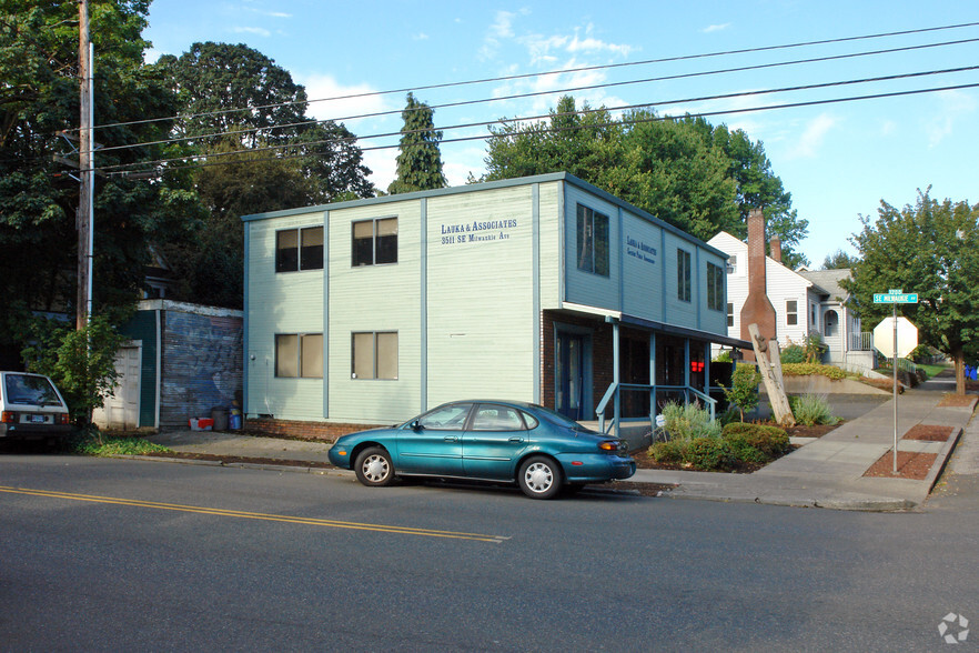 3501-3511 SE Milwaukie Ave, Portland, OR for sale - Primary Photo - Image 1 of 3