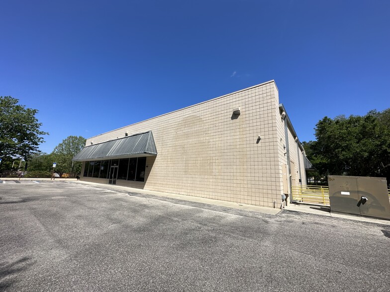 6933 NW 4th St, Gainesville, FL for lease - Building Photo - Image 2 of 4