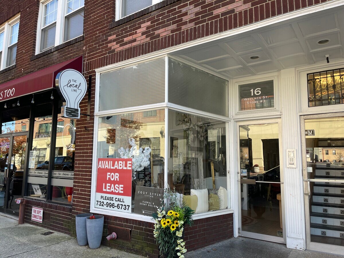 1618 Wallace St, Red Bank, NJ 07701