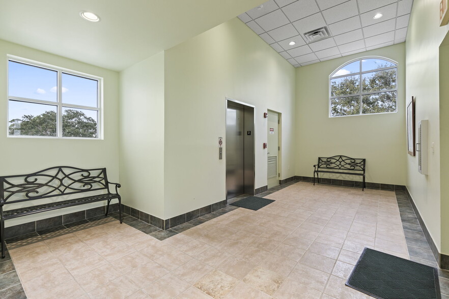 1285 36th St, Vero Beach, FL for lease - Interior Photo - Image 3 of 10