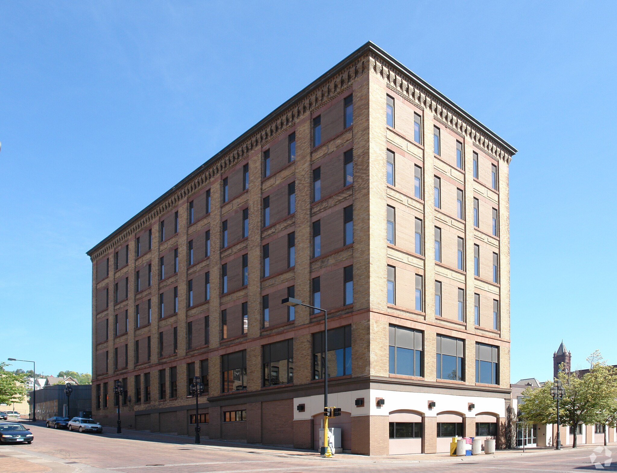 131 W 1st St, Duluth, MN for sale Primary Photo- Image 1 of 1