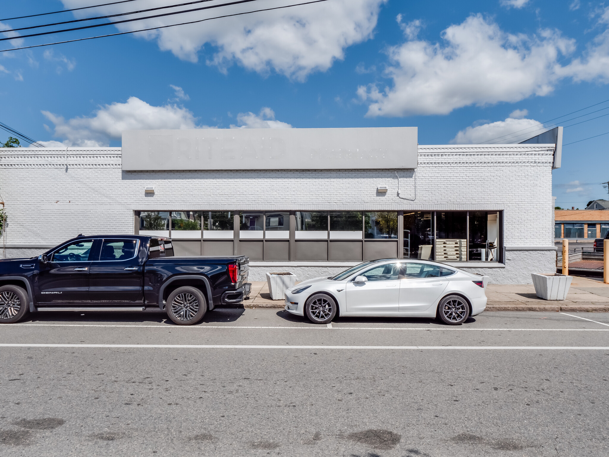 565 Mill St, New Bedford, MA for lease Building Photo- Image 1 of 8