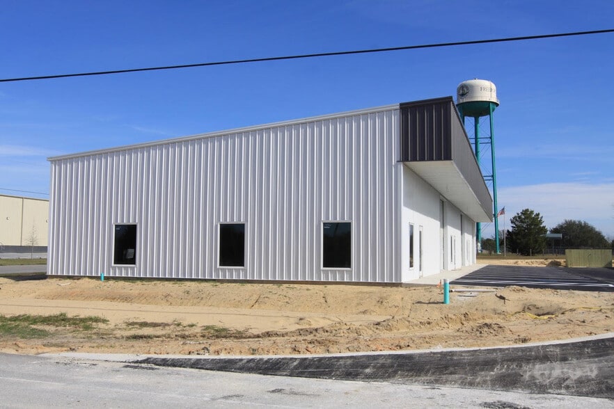 363 Bulldog Rd, Freeport, FL for lease - Primary Photo - Image 2 of 5