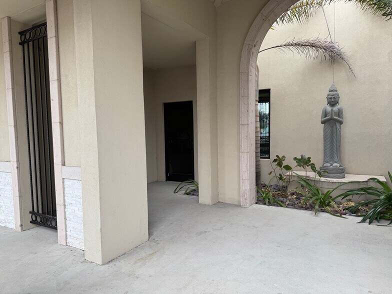 1243-1291 Stuart Place Rd Rd, Palm Valley, TX for lease - Building Photo - Image 3 of 5