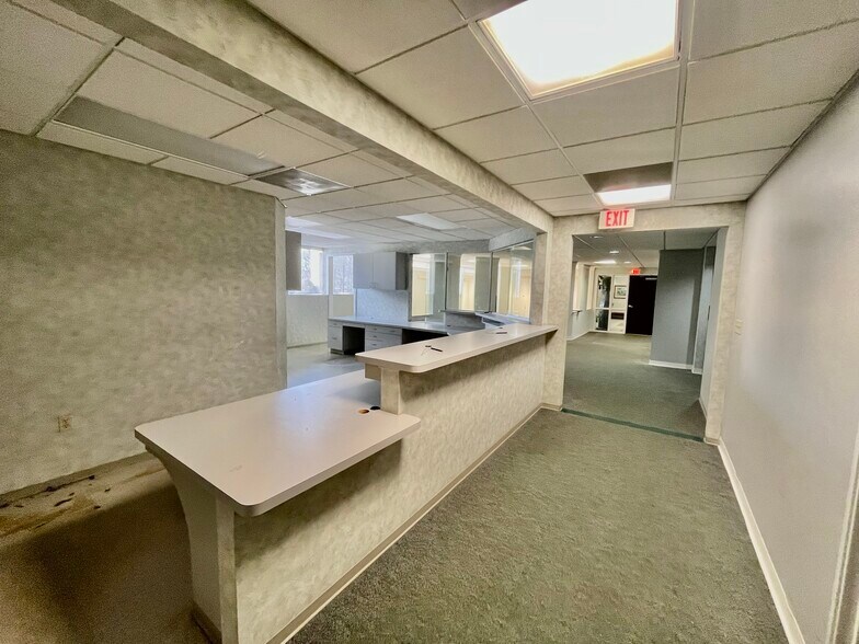 100 Schuylkill #100 Hwy, Pottsville, PA for lease - Interior Photo - Image 3 of 22