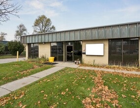 6 William Morgan Dr, Toronto, ON for lease Interior Photo- Image 2 of 11