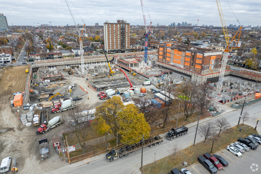 1141 Bloor St W, Toronto, ON for lease - Building Photo - Image 3 of 5