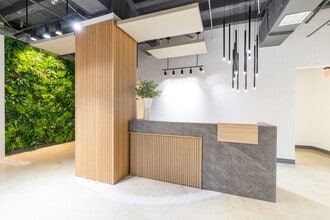 1680 Meridian Ave, Miami Beach, FL for lease Interior Photo- Image 2 of 22