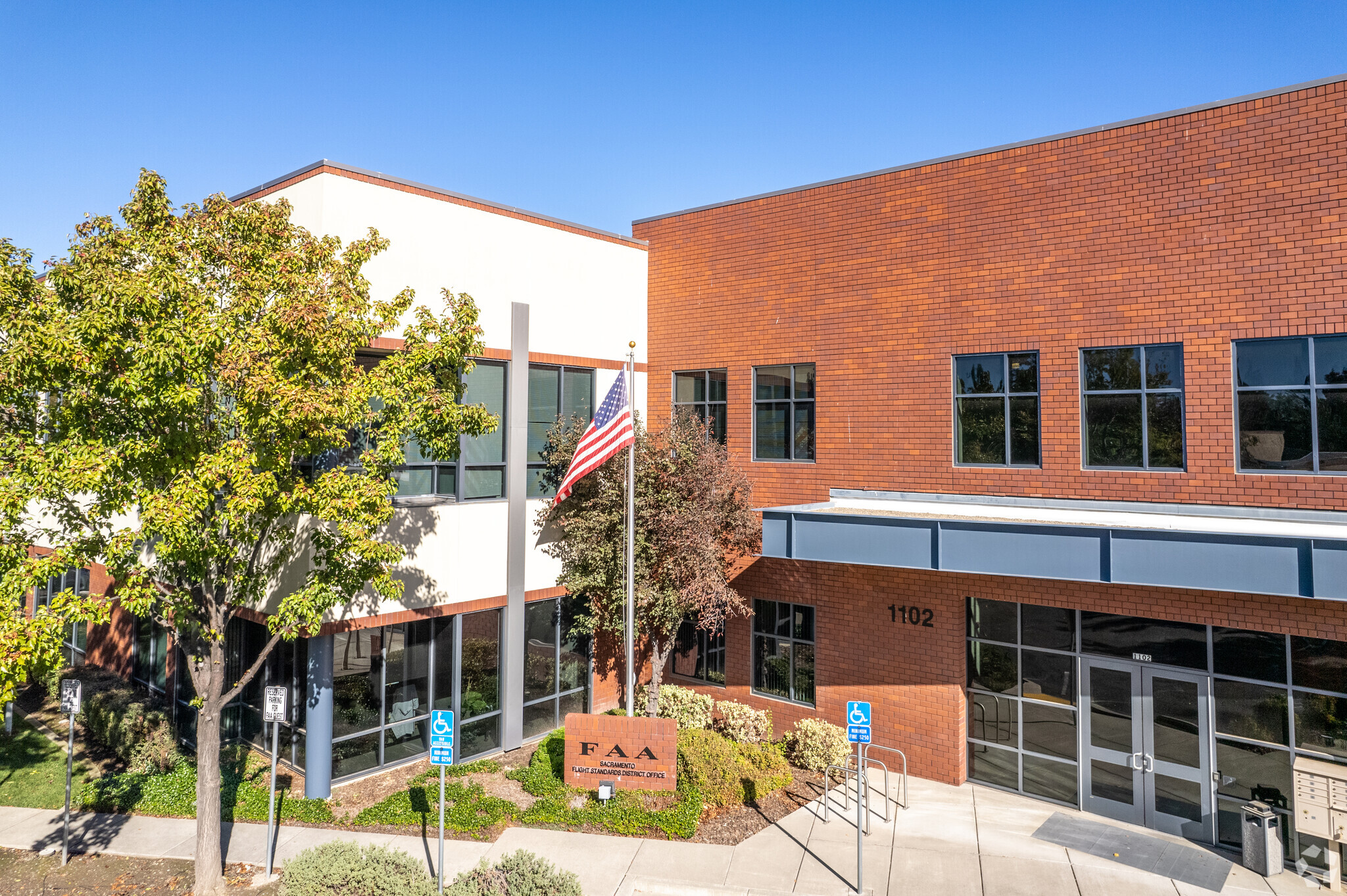 1104 Corporate Way, Sacramento, CA for lease Primary Photo- Image 1 of 13