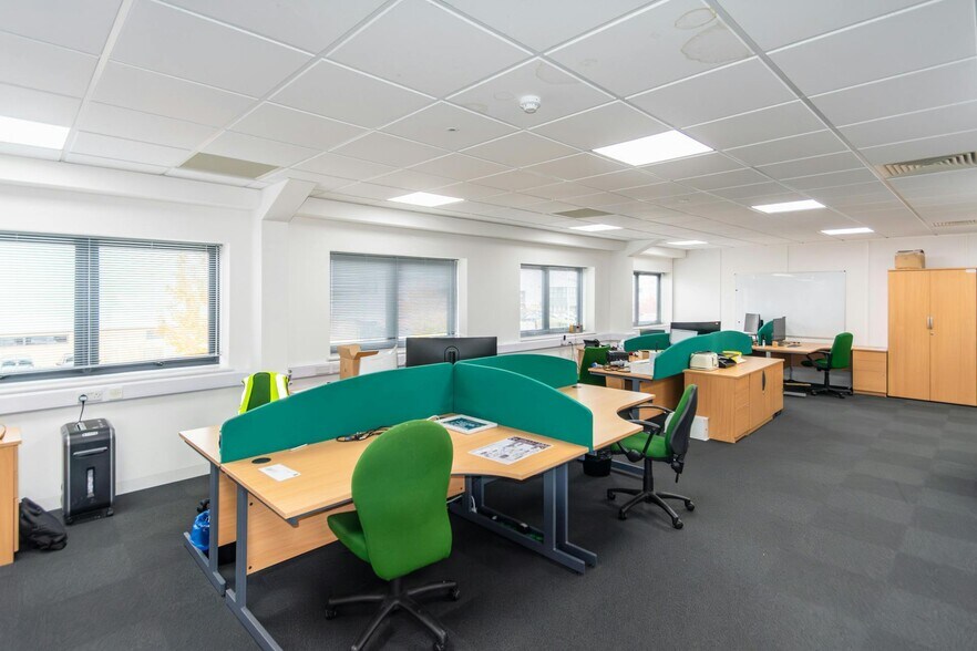 Yeoman Rd, Ringwood for lease - Building Photo - Image 3 of 8