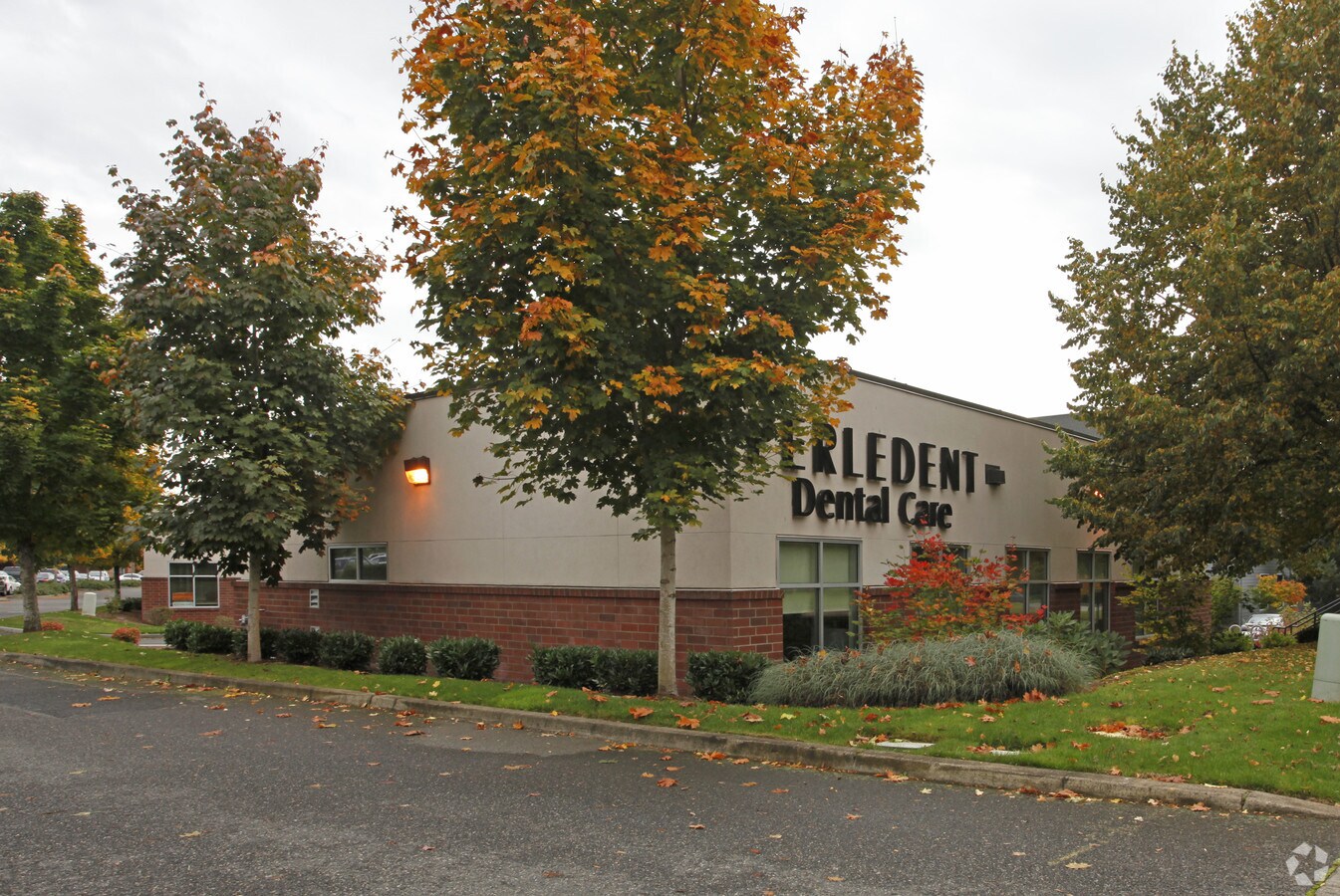 9246 NE Windsor St, Hillsboro, OR 97006