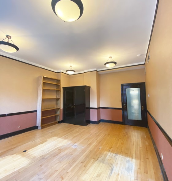 77 W Washington St, Chicago, IL for lease - Building Photo - Image 3 of 19