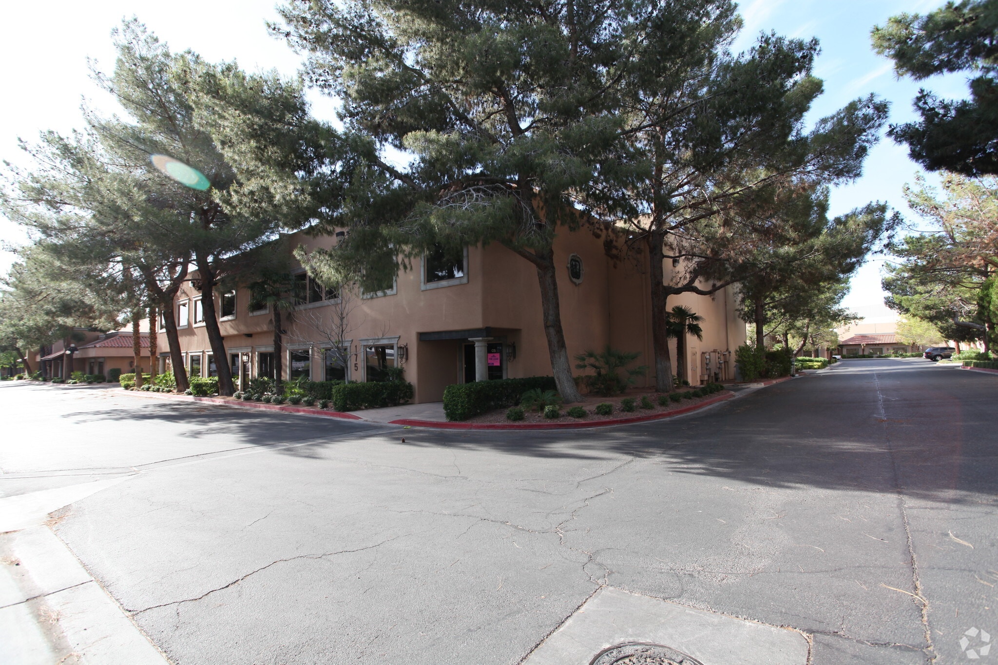 175 E Reno Ave, Las Vegas, NV for lease Primary Photo- Image 1 of 14