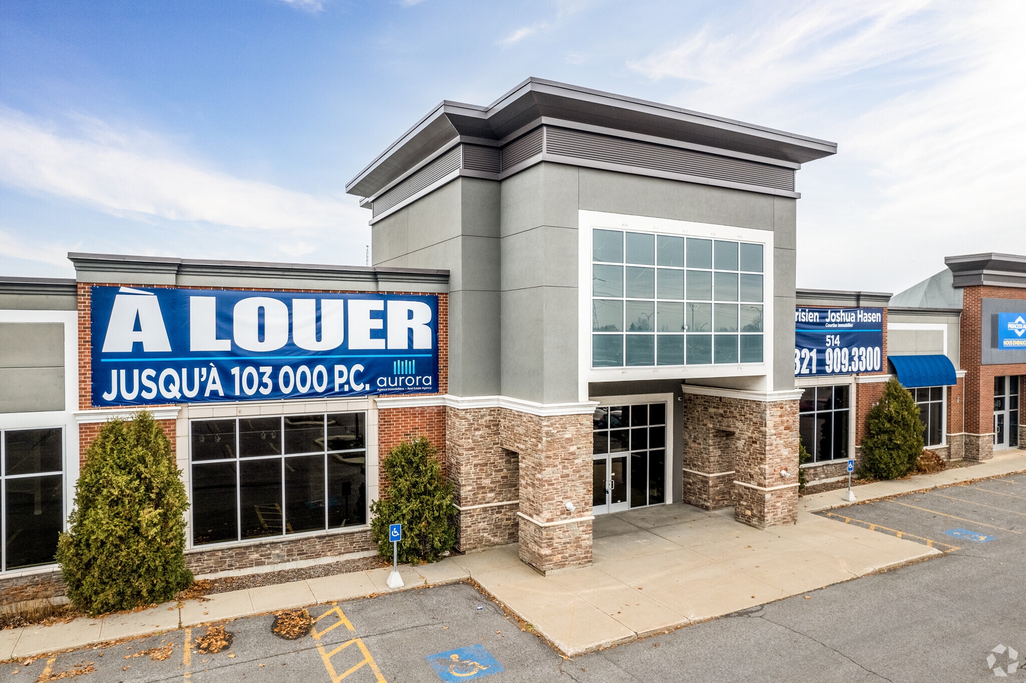 1939-1979F Rue F.X. Sabourin, Saint-hubert, QC for sale Building Photo- Image 1 of 1