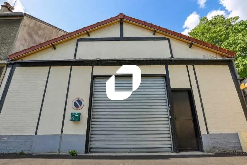 9 Avenue Du Repos, Le Kremlin-Bicêtre for sale - Building Photo - Image 2 of 28