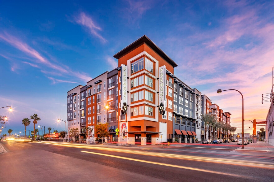 901 E Fremont St, Las Vegas, NV for lease - Building Photo - Image 2 of 28