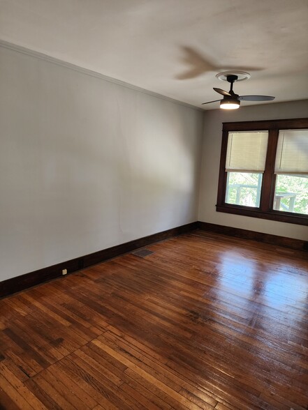 605 Gill Ave, Knoxville, TN for sale - Building Photo - Image 3 of 11