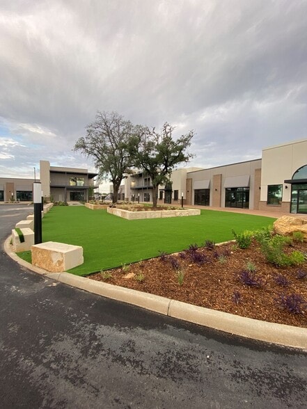 SE Military Rd & SW New Braunfels Ave, San Antonio, TX for lease - Building Photo - Image 1 of 3