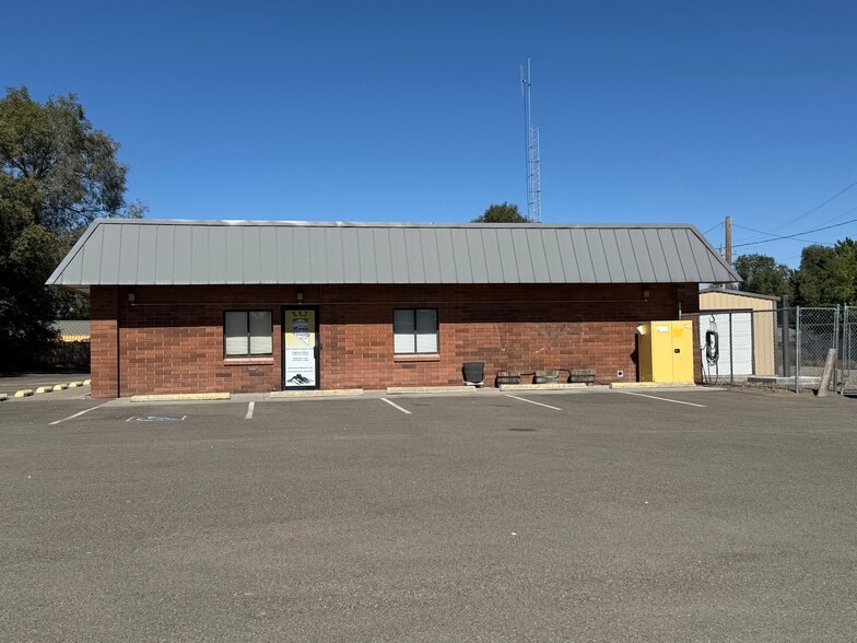 1750 Manzanita Ln, Elko, NV for sale - Building Photo - Image 1 of 1