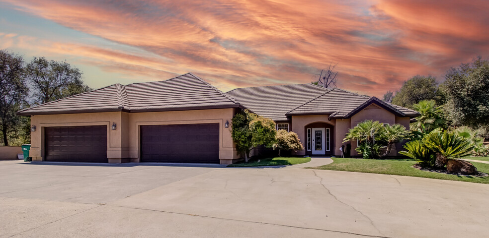 13280 Pala Mesa Cir, Redding, CA for sale - Building Photo - Image 1 of 1