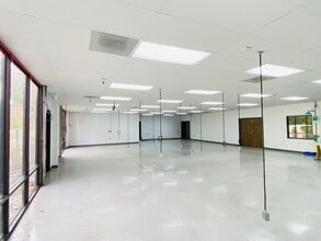 101 Cooper Ct, Los Gatos, CA for lease Interior Photo- Image 2 of 22