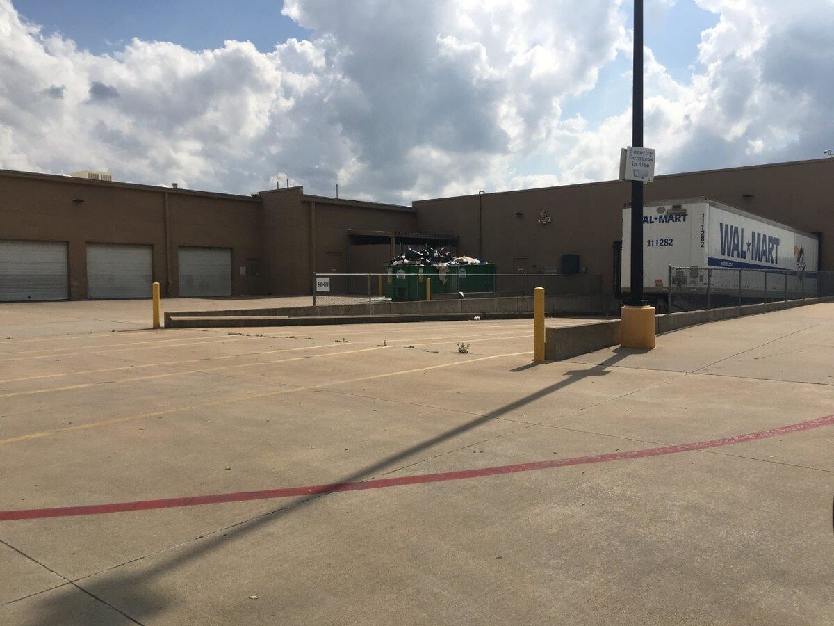 3155 W Wheatland Rd, Dallas, TX 75237