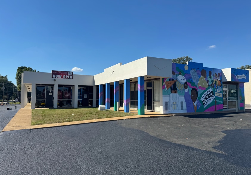 4275-4289 Elvis Presley Blvd, Memphis, TN for lease - Building Photo - Image 1 of 2