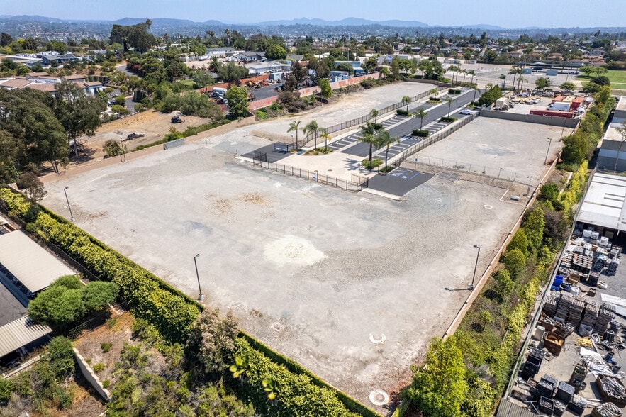 777 North Ave, Vista, CA for lease - Building Photo - Image 3 of 6