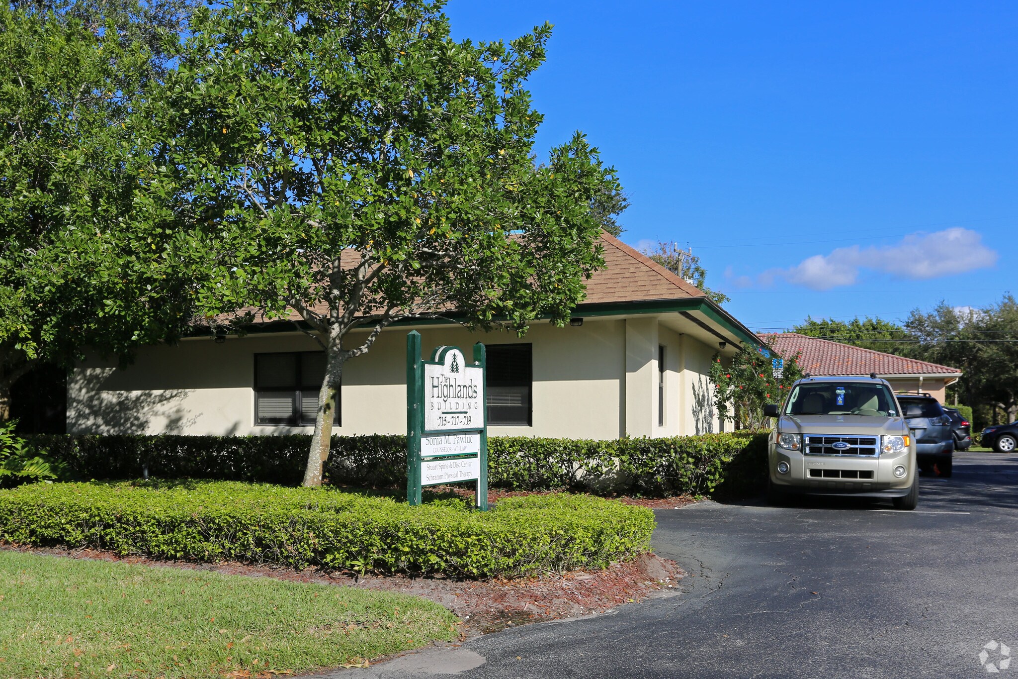 715 SE 5th St, Stuart, FL for sale Primary Photo- Image 1 of 1