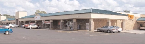4603-4645 Shawnee Dr, Kansas City, KS for lease - Building Photo - Image 2 of 10