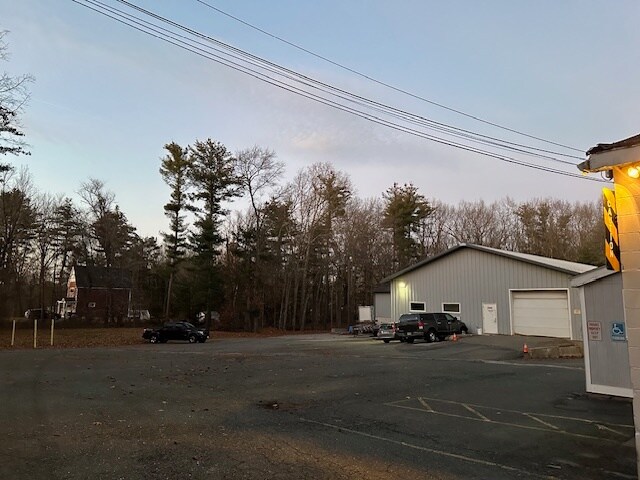 9 Hale Spring Rd, Plaistow, NH for lease - Building Photo - Image 3 of 20