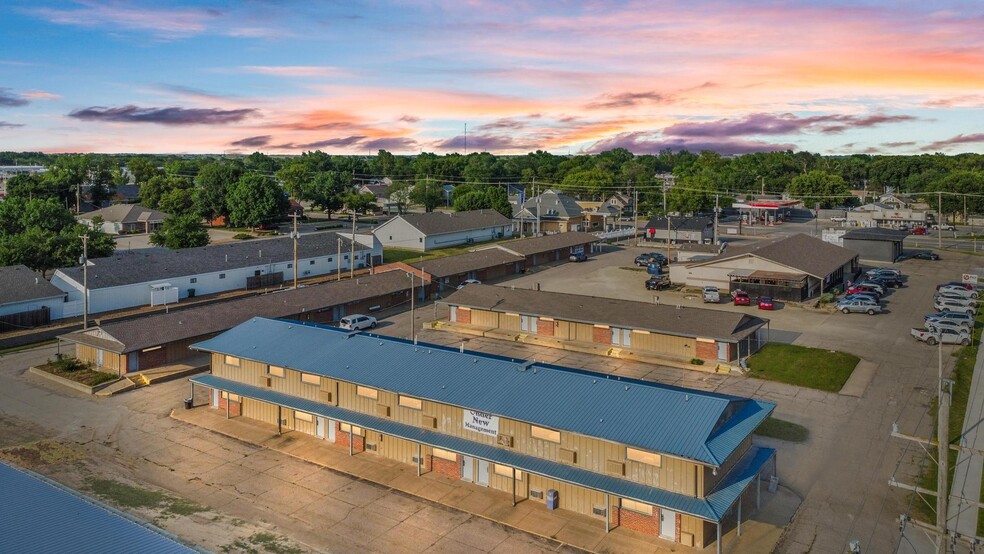 116 NW 14th St, Abilene, KS for sale - Building Photo - Image 2 of 17