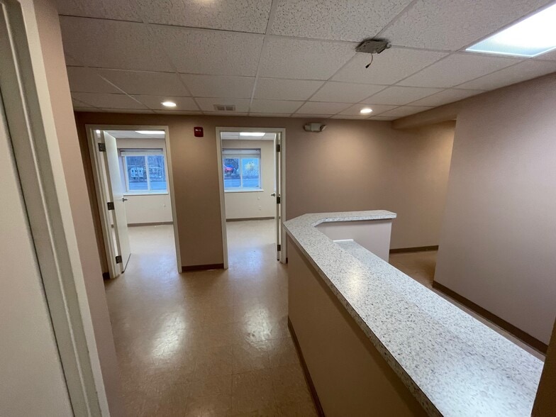 464 Wolcott Rd, Wolcott, CT for lease - Building Photo - Image 3 of 18